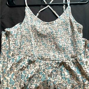 Cute floral tank top! Only worn one time!
